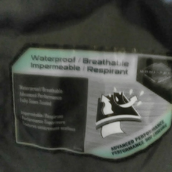 Columbia Waterproof Jacket - Picture 4 of 4